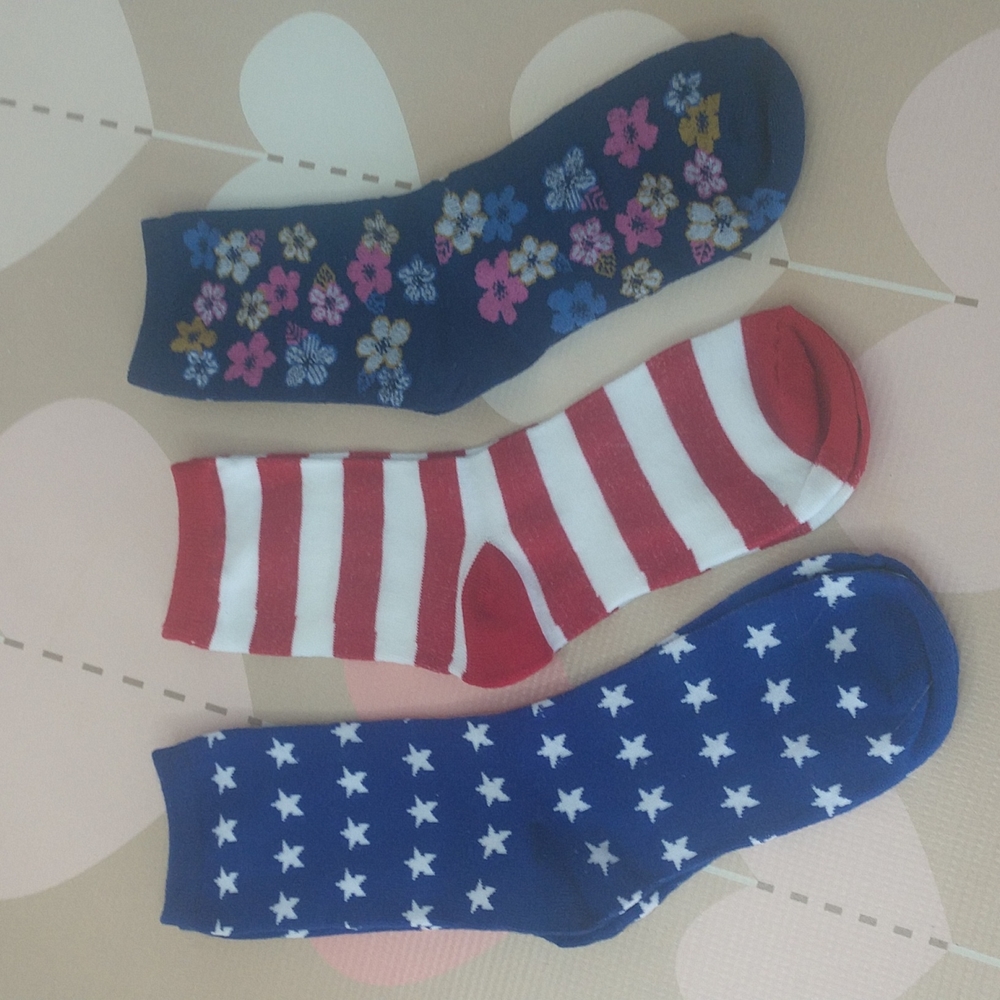 Women's socks bundle. Size 9-11